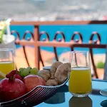 Beata Trogir-okrug * Trogir