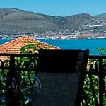 Beata Trogir-okrug Apartamento