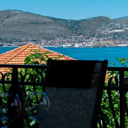 Apartment Beata Trogir-okrug