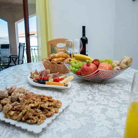 Beata Trogir-okrug Τρογκίρ