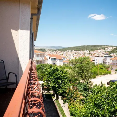 Beata Trogir-okrug Apartment