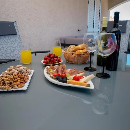 Apartment Beata Trogir-okrug